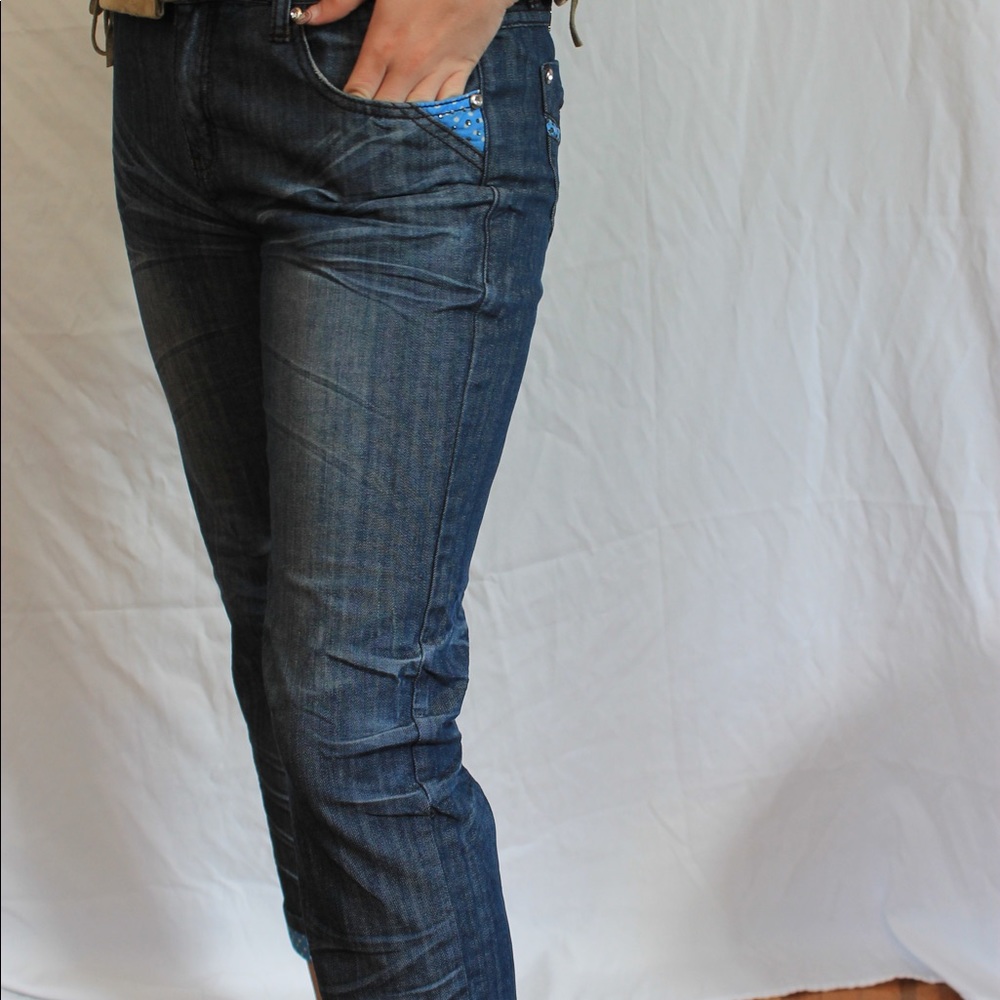 Jump Be First, Beautiful, Skinny Jeans.